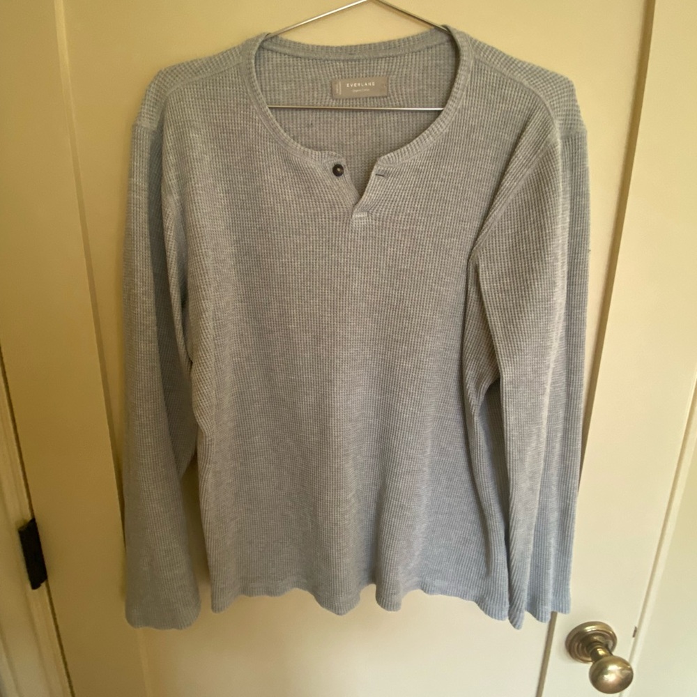 Everlane Men’s Light Gray Waffle Thermal Henley Size Large (Fits like M)